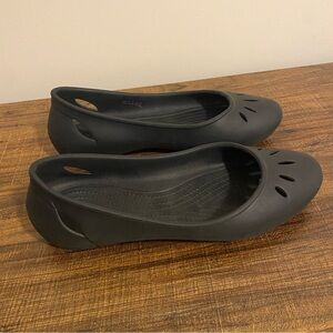 Crocs Black Rubber Flats size 10